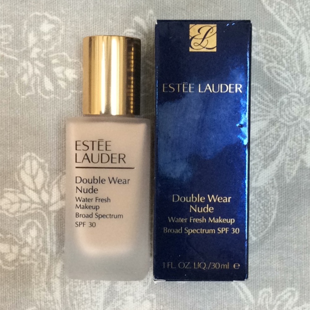 Estée Lauder Double Wear Nude Water Fresh Makeup